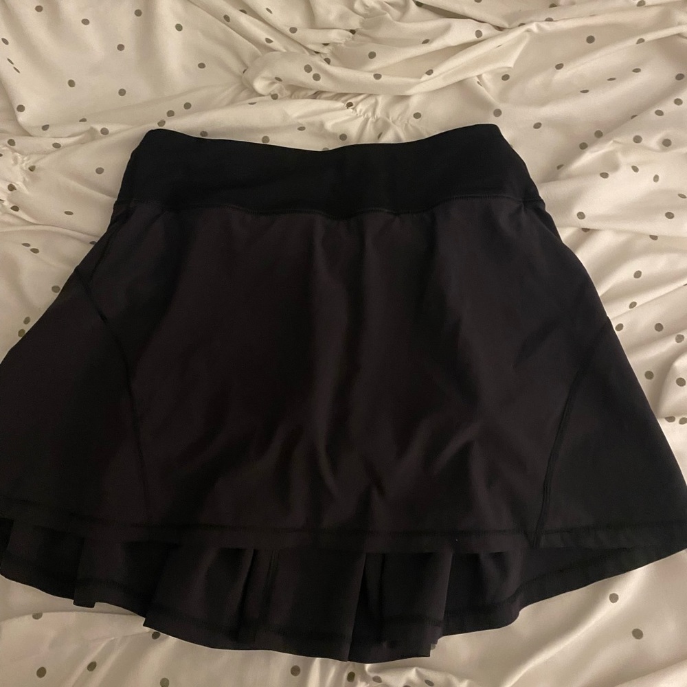 Black lululemon skirt